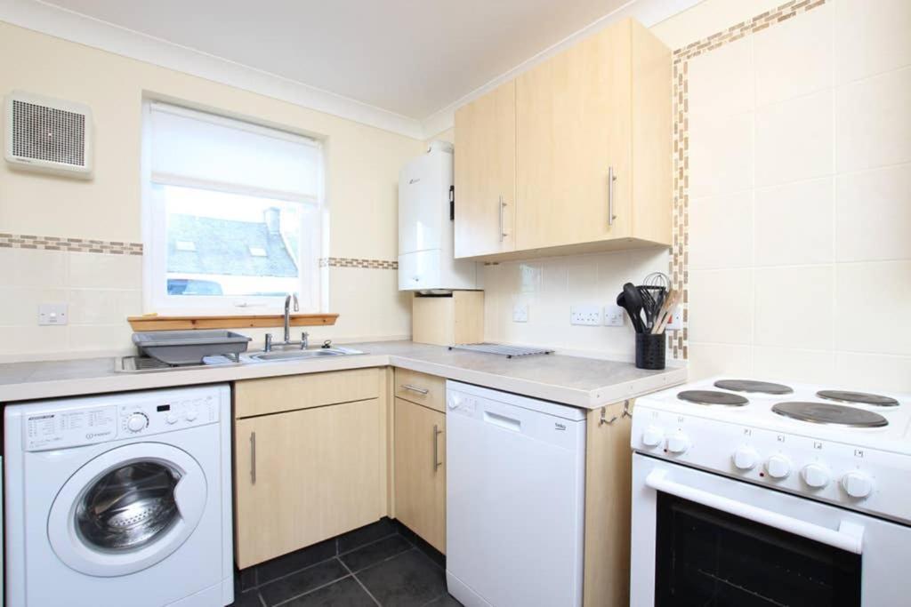 Loch Ness Apartments Инвернес Екстериор снимка